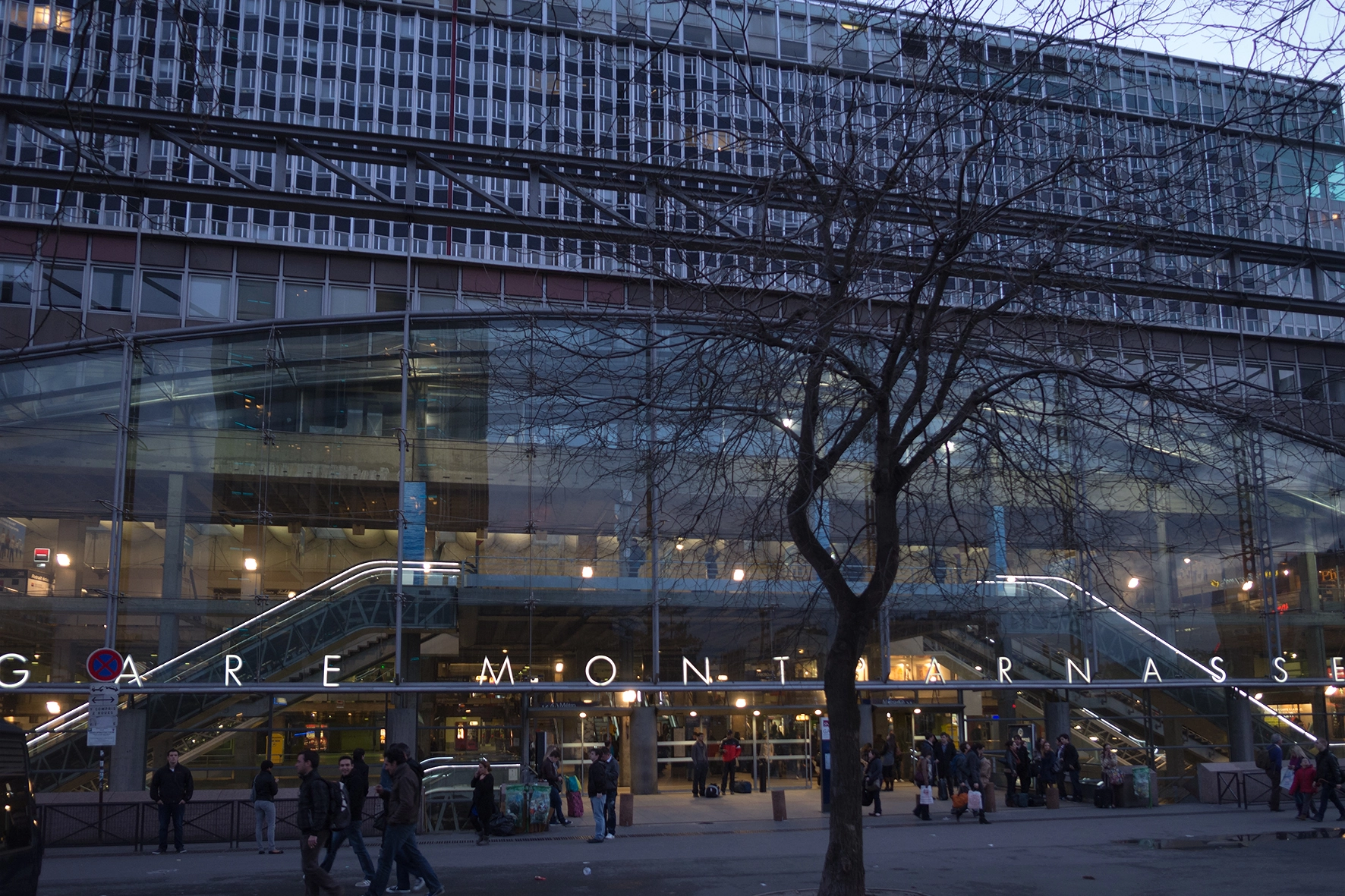 Réservez Votre Taxi pour la Tour Montparnasse: Vue Imprenable sur Paris